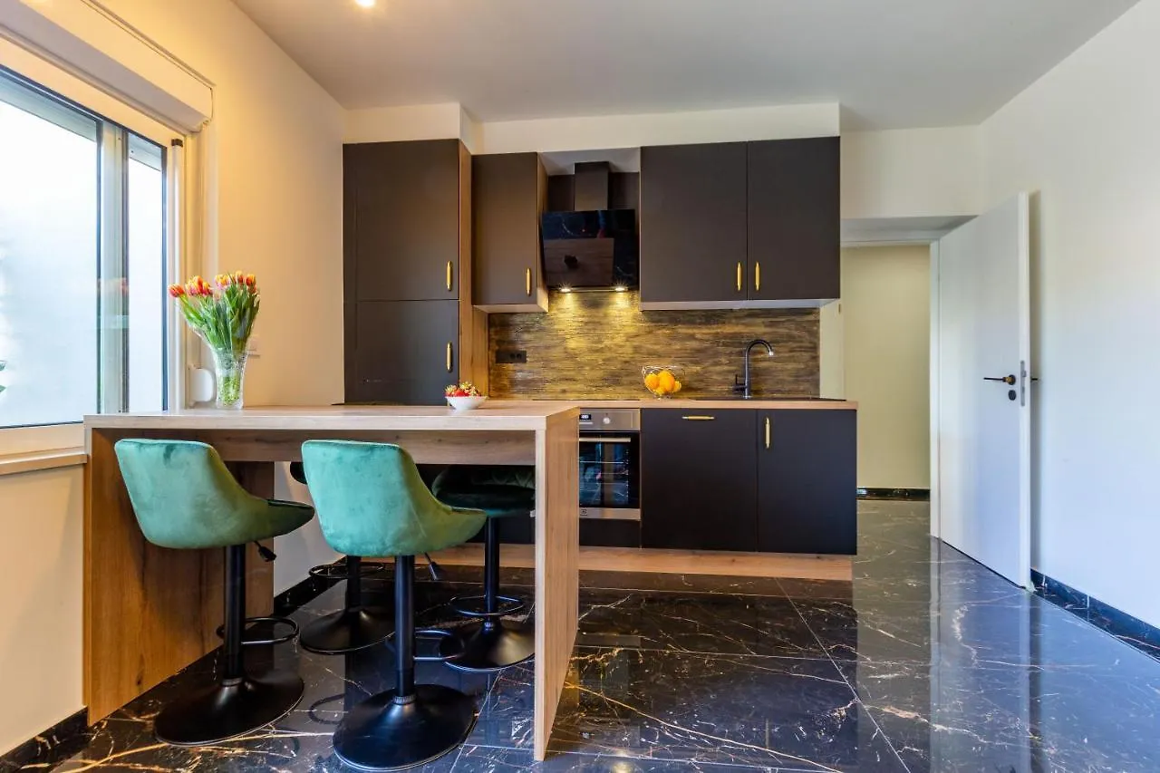 Luxury Hedone Apartment Near The Bridge With Private Spa Zone Zadar