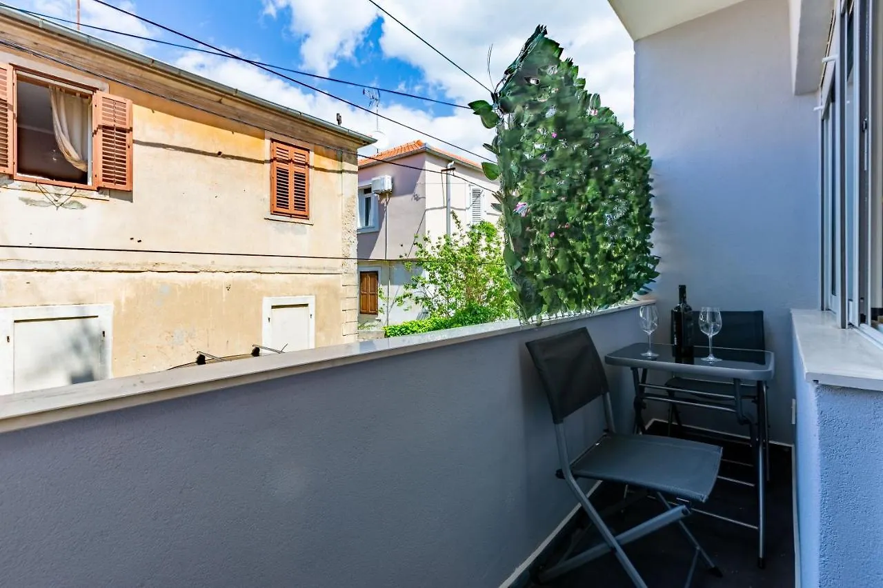 Luxury Hedone Apartment Near The Bridge With Private Spa Zone Zadar Croatia