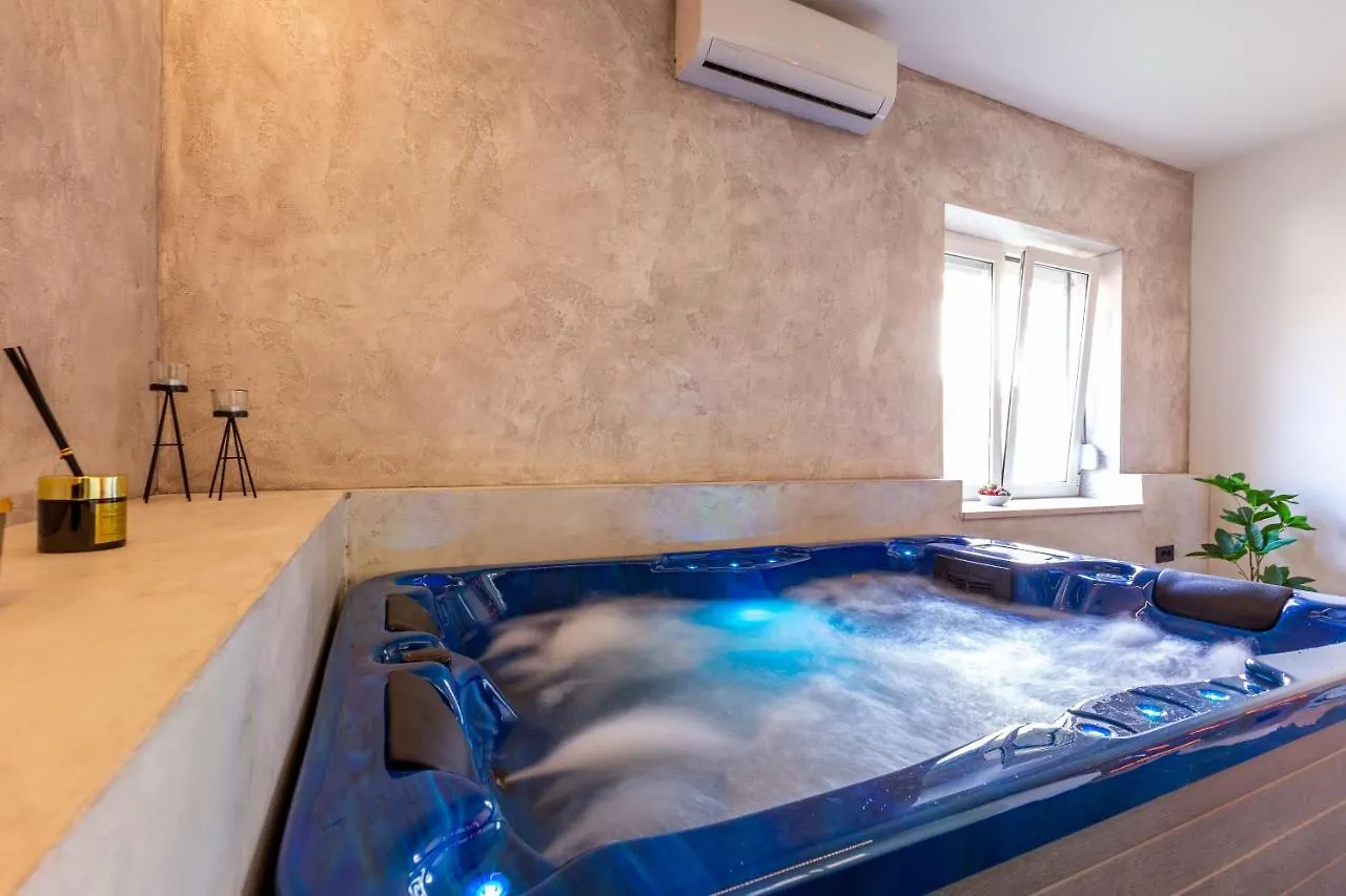 Luxury Hedone Apartment Near The Bridge With Private Spa Zone Zadar